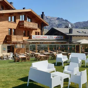Hotel Alpino Lodge Bivio, Livigno